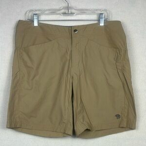 Mountain Hardwear Shorts Womens Size 12 Nylon Outdoor Camping Hiking Tan